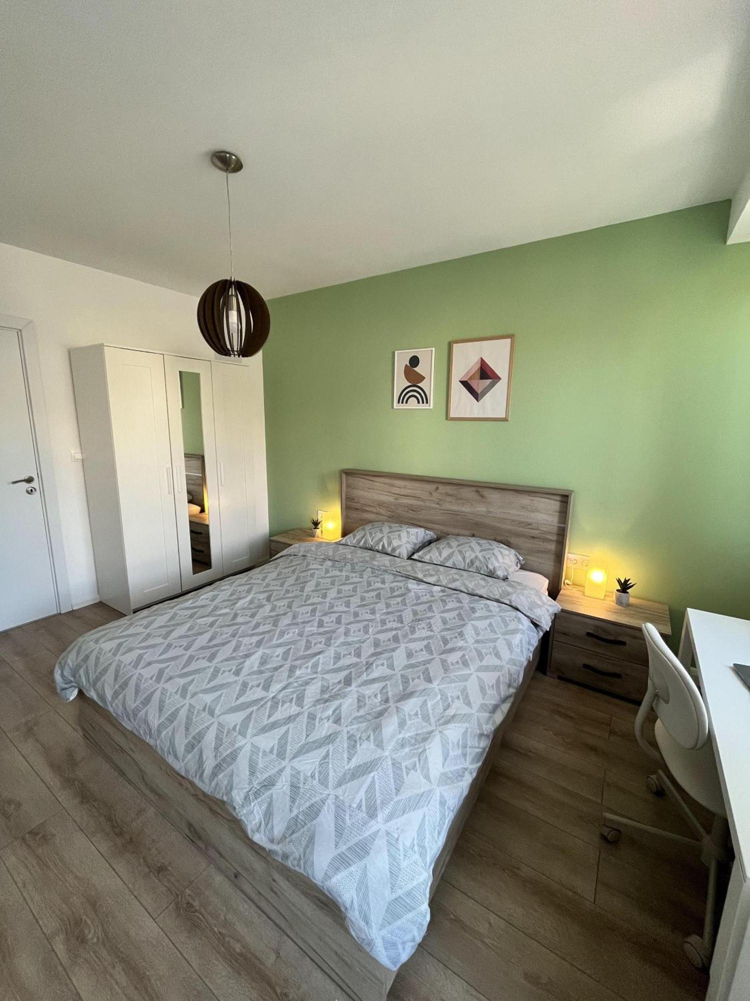 Central Cosy, Fully Renovated 2Bd Near The Cathedral Варна Екстер'єр фото
