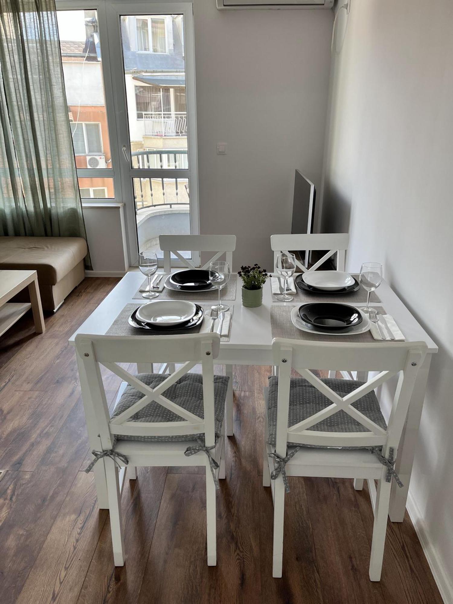 Central Cosy, Fully Renovated 2Bd Near The Cathedral Варна Екстер'єр фото