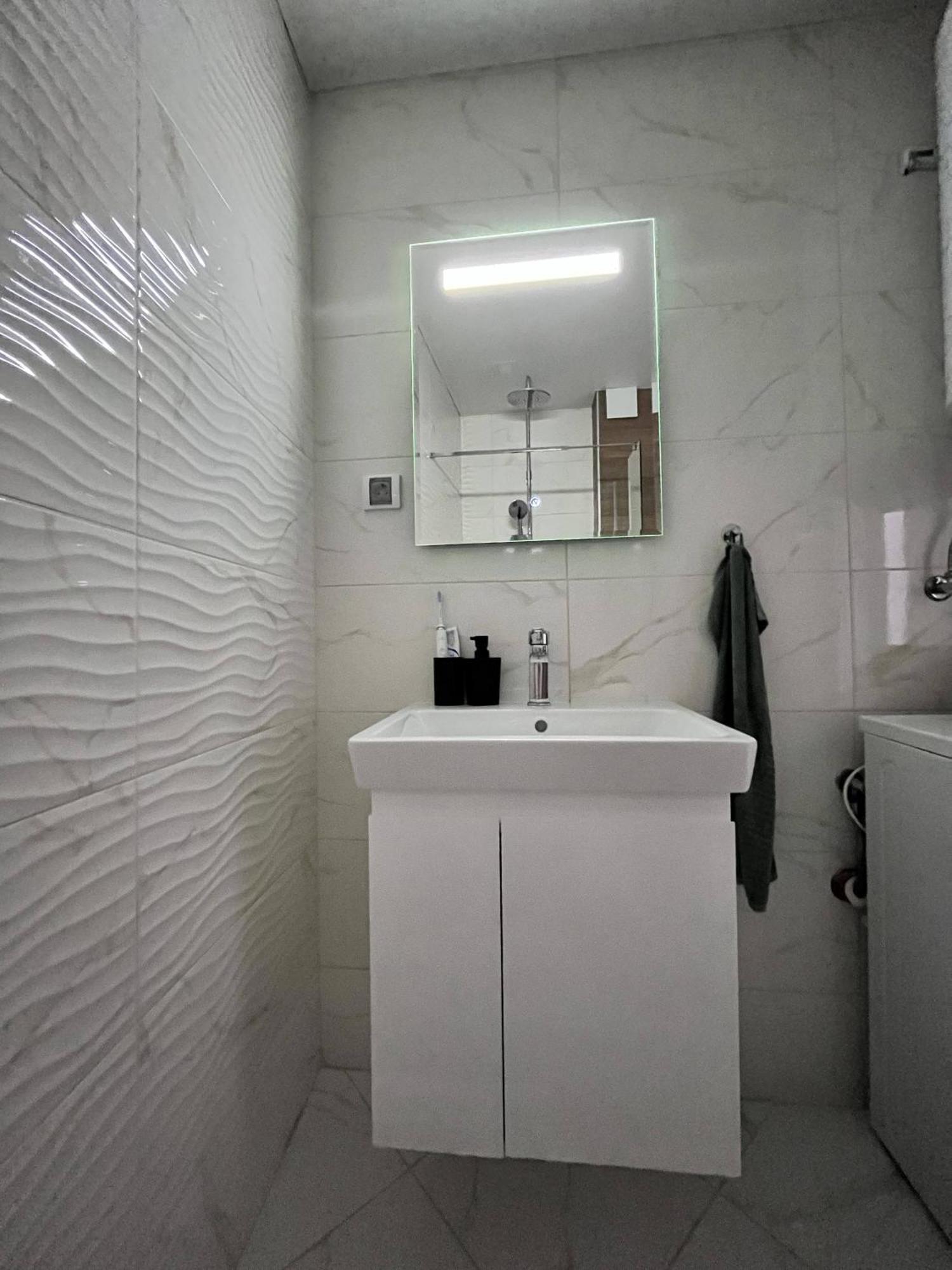 Central Cosy, Fully Renovated 2Bd Near The Cathedral Варна Екстер'єр фото